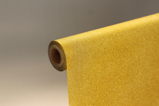 Aggiorna i tuoi materiali commerciali con film di laminazione glitter effetti glitter personalizzabili per una finitura lussuosa
