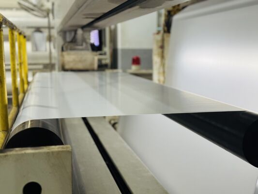 Pellicola di laminazione termica PET a colori chiari con elevata chiarezza e lavorazione da estrusione multipla per uso professionale