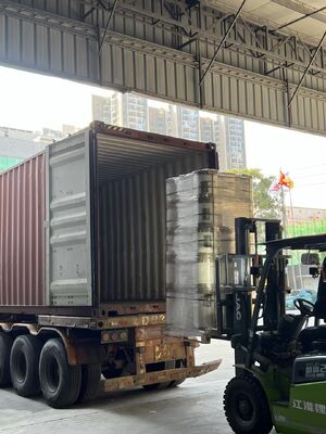 Rollo di pellicola laminante a doppia corona con larghezza da 100 mm a 2200 mm e adesivo termico di qualità alimentare