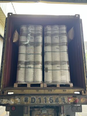 Film PET metallizzato con resistenza al calore fino a 110 °C, resistenza chimica e superficie riflettente liscia per imballaggi e laminazioni