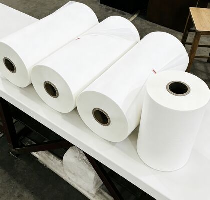 Film PET metallizzato liscio e riflettente con resistenza al calore fino a 110 °C e resistenza chimica per imballaggi e laminazione