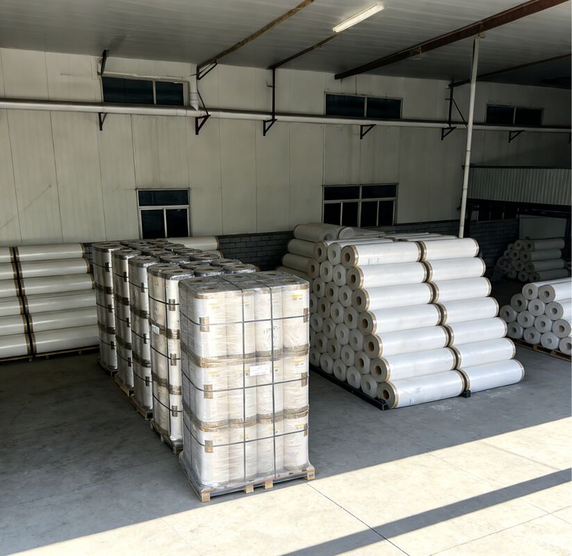 Film di laminazione termica BOPP trasparente con colla EVA proveniente dalla Corea e larghezza di 2200 mm per una maggiore durata dell'imballaggio