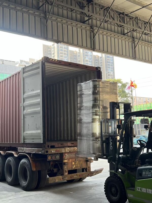 Rollo di pellicola laminante a doppia corona con larghezza da 100 mm a 2200 mm e adesivo termico di qualità alimentare