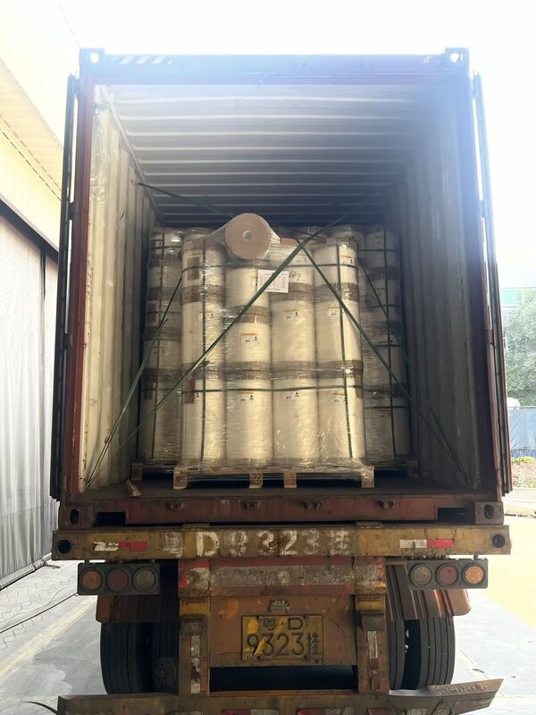 Pellicola di laminazione termica PET lucida a prova di umidità e colla EVA dalla Corea fino a 2200 mm di larghezza