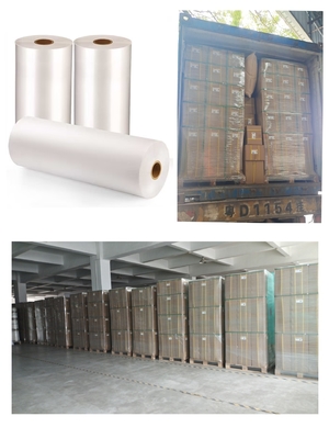 Rollo di pellicola di laminazione in PET Corona a doppio lato trattata 10-20Mpa Pressione a rulli Spot UV Screen Printing