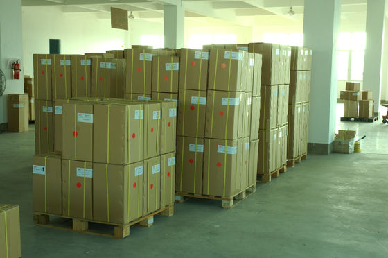 Film di laminazione termica con superficie liscia BOPP antigraffio e adesione super-forte per laminazione digitale